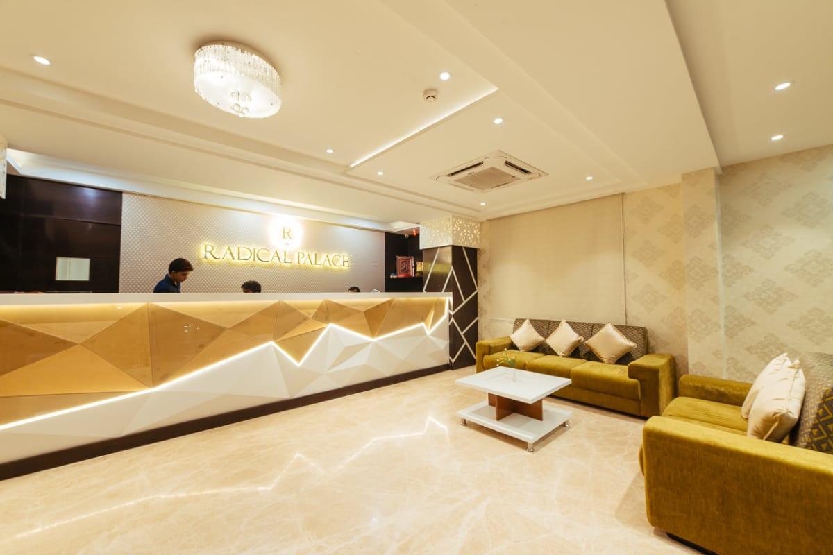 Radical Palace Hotel And Restaurant Lucknow Exterior foto
