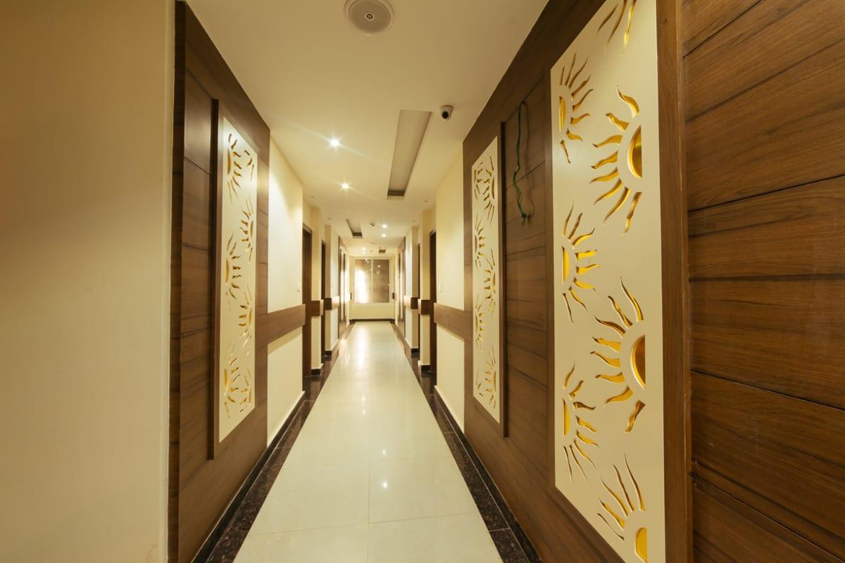 Radical Palace Hotel And Restaurant Lucknow Exterior foto